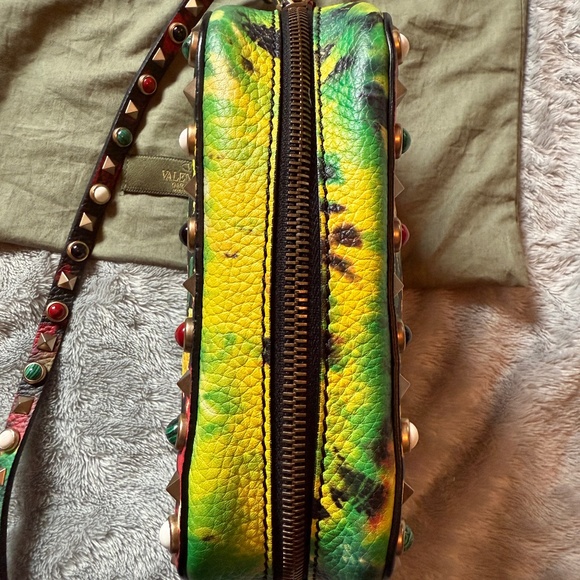 authentic Valentino crossbody - Picture 8 of 15